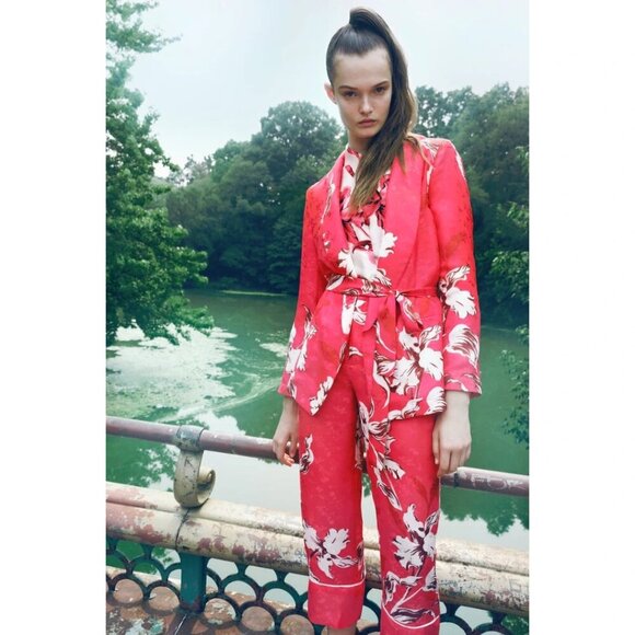 NWOT Zara pink floral print satin effect cropped pants, S - Picture 3 of 7